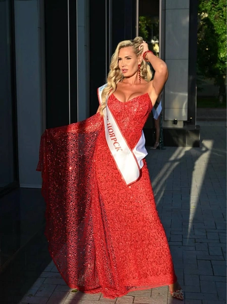 Екатерина Никитина из Красноярска стала Mrs. Supranational 2025